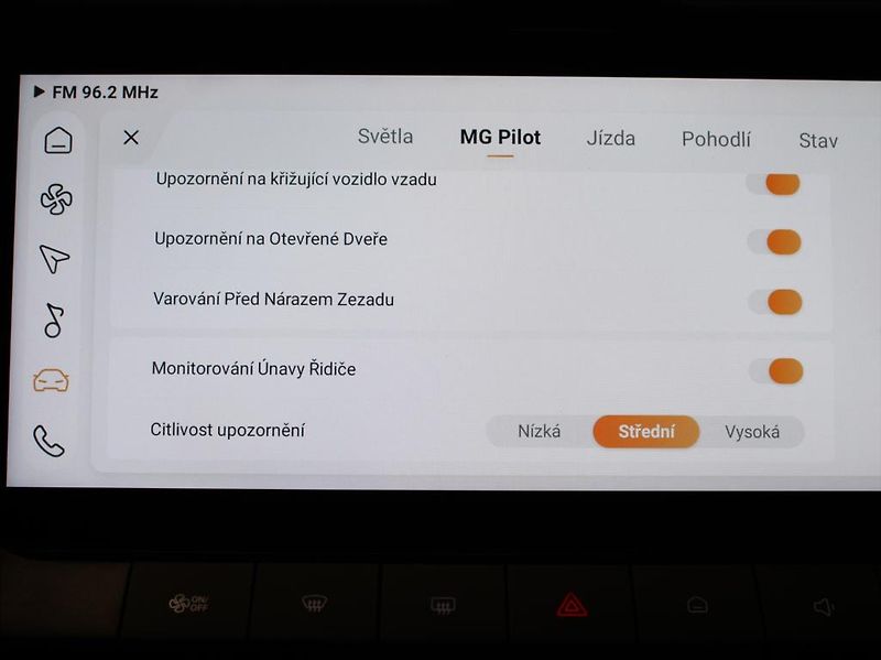 MG ZS 1,5 Hybrid+ Exclus.Akční Cena! - fotka 19 z 27