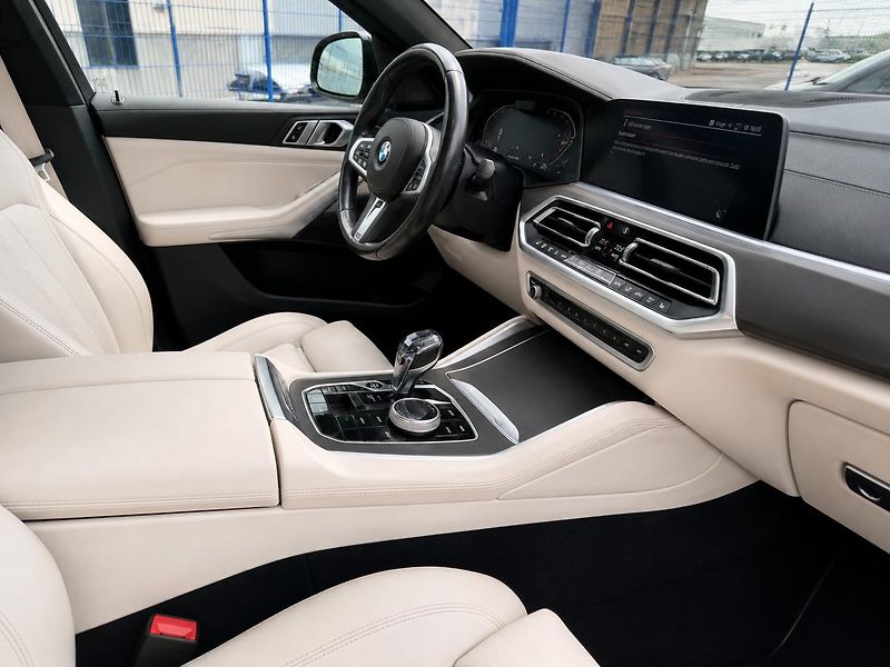 BMW X6 (2021) 40D, M-SPORT,ČR,1 MAJITEL - fotka 13 z 42