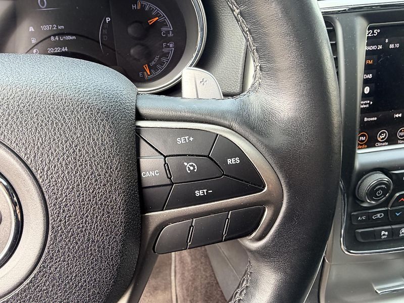 Jeep Grand Cherokee 3.0 V6 CRD 184KW - fotka 22 z 47