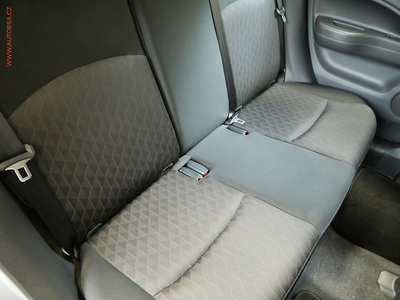 Mitsubishi Space Star (2021) 1.2i, 1.maj,ČR, servis.kniha - fotka 12 z 19