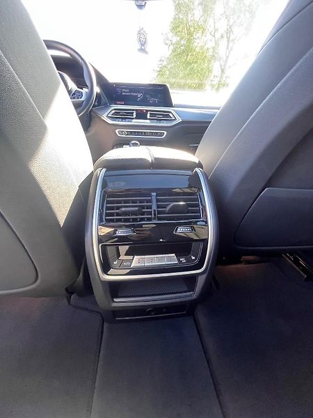 BMW X5 (2020) - fotka 6 z 14