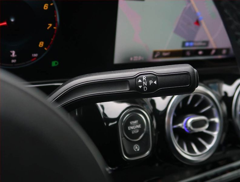 Mercedes-Benz Třídy B (2019) AMG line B 200 - fotka 13 z 25