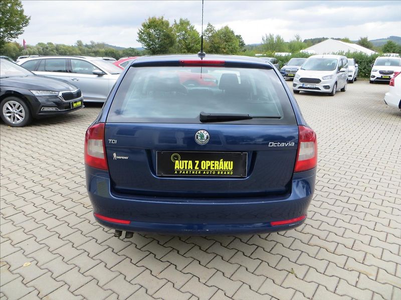 Škoda Octavia 1,9 TDI 77kW Columbus ČR - fotka 6 z 19