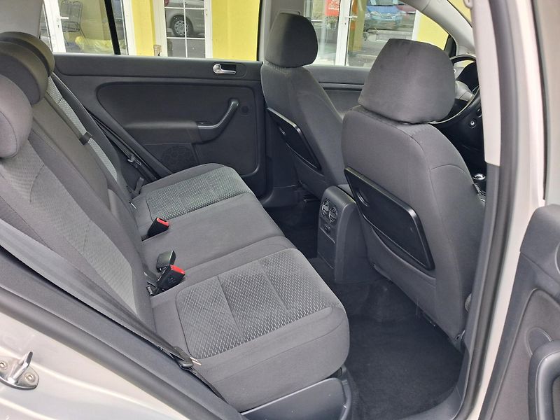 Volkswagen Golf Plus (2013) 1,2TSi SERVISKA NOVÁ STK ! - fotka 18 z 46