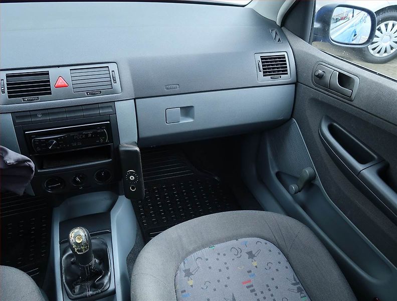Škoda Fabia (2003) 1.2, nová STK, levný provoz - fotka 8 z 13