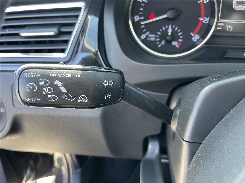 Škoda Rapid 1,2 TSi 66kw Style Radar Klima - fotka 22 z 37
