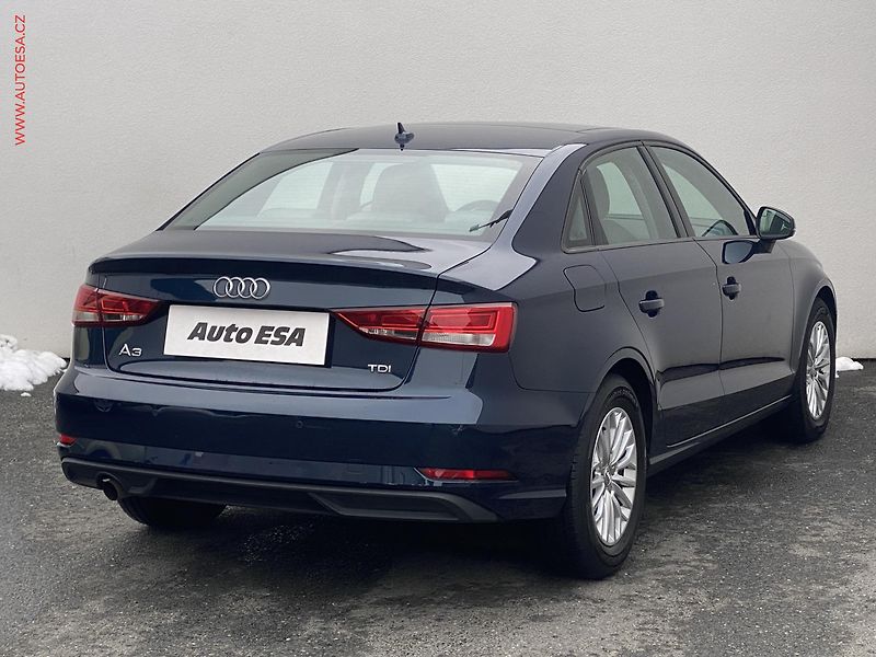 Audi A3 (2017) 1.6 TDi, Bixen, panor, kůže - fotka 4 z 20