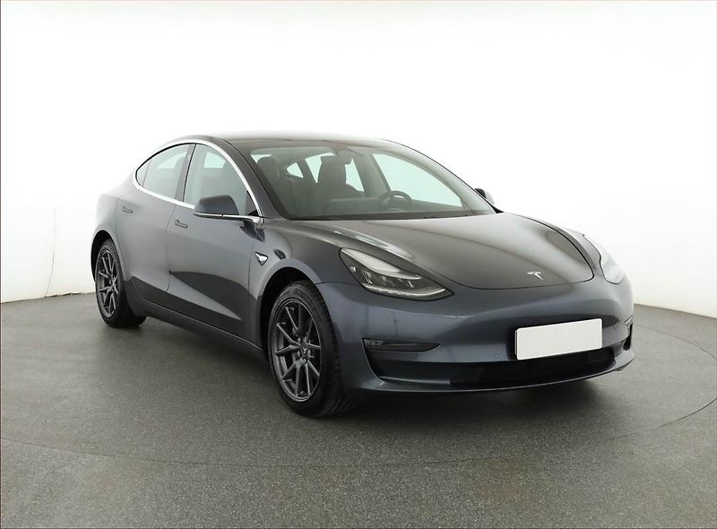Tesla Model 3 (2019) Long Range 4WD 78kWh, SoH 85% - fotografie inzerátu