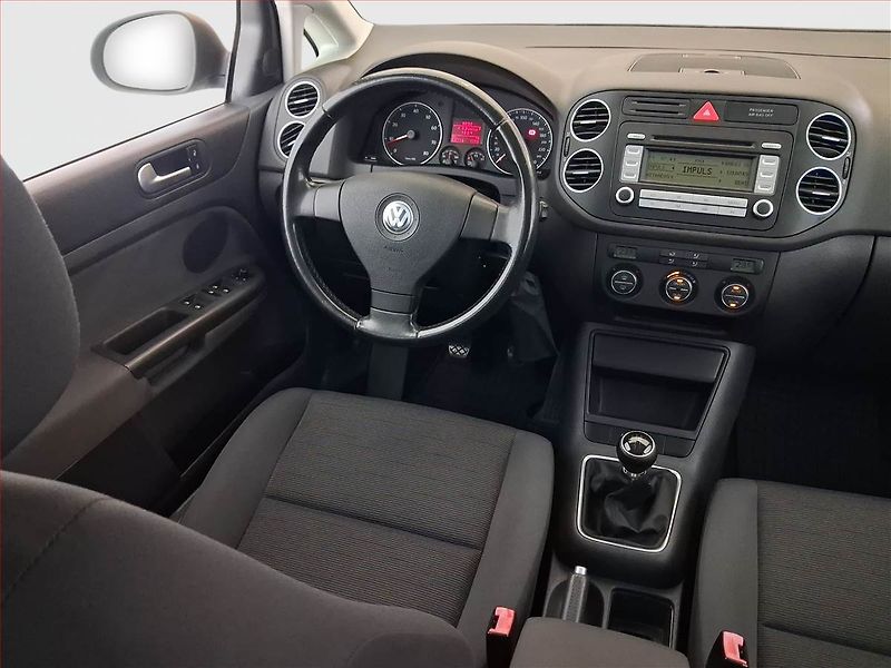 Volkswagen Golf Plus (2007) 1.6, rezervace - fotka 7 z 17