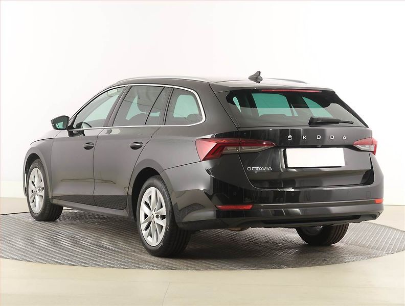 Škoda Octavia (2023) 2.0 TDI - fotka 4 z 29