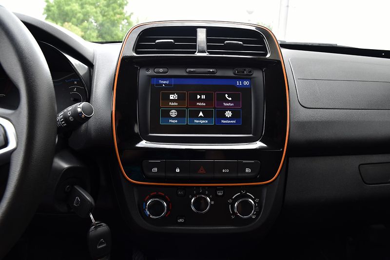 Dacia Spring ELECTRIC 45 (27kWh),NAVI,KŮŽE - fotka 19 z 50