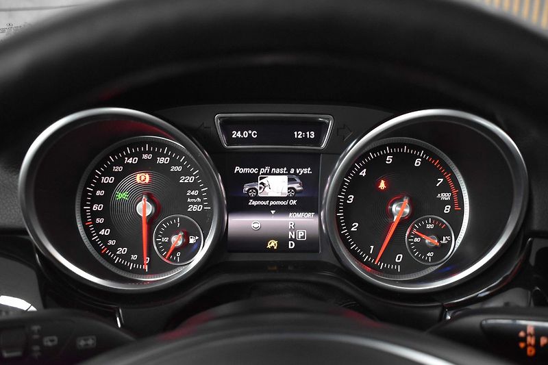Mercedes-Benz GLS 500 4MATIC*AMG*AIR*TAŽNÉ*DPH* - fotka 31 z 65