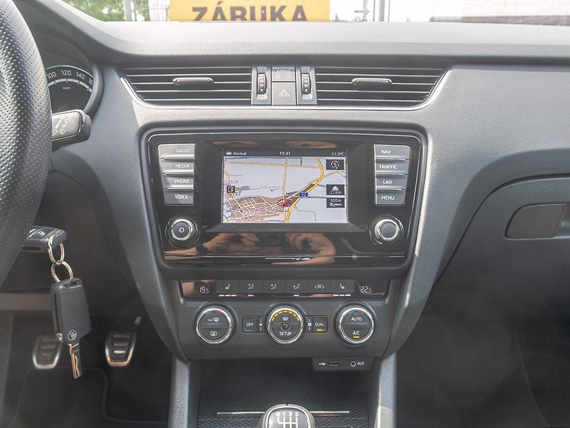 Škoda Octavia (2015) 2.0TDI 135KW RS – NAVIGACE - fotka 22 z 49