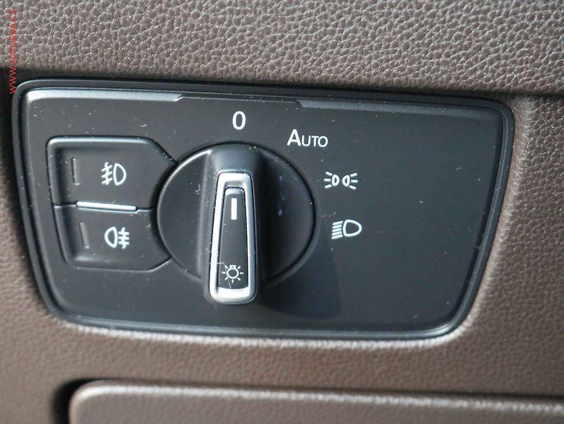 Volkswagen Passat (2015) 2.0 TDi 4x4, ČR, DSG, LED - fotka 16 z 19