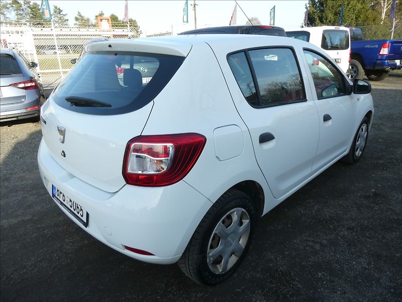 Dacia Sandero 1,2 16V 55kW Access, KLIMA - fotka 9 z 33