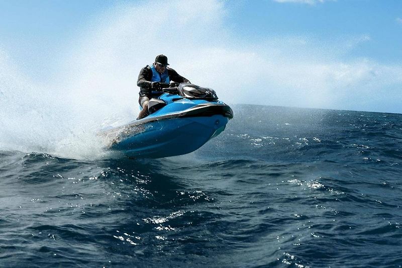 Sea Doo (2026) Skútr vodní RXP-X RS 1-up 325h - fotka 1 z 5