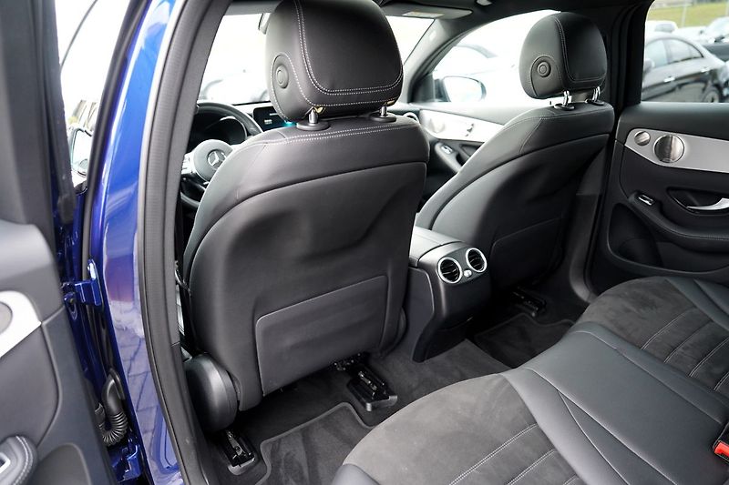 Mercedes-Benz GLC 300 de 4Matic Coupe AMG,ČR - fotka 33 z 46