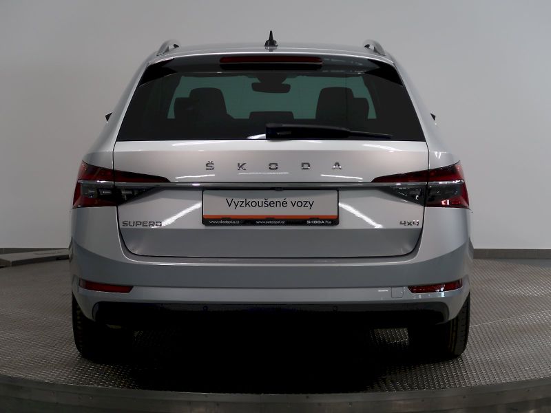 Škoda Superb (2022) STYLE 2.0TDI 147KW 4x4 DSG TAŽ - fotka 9 z 40