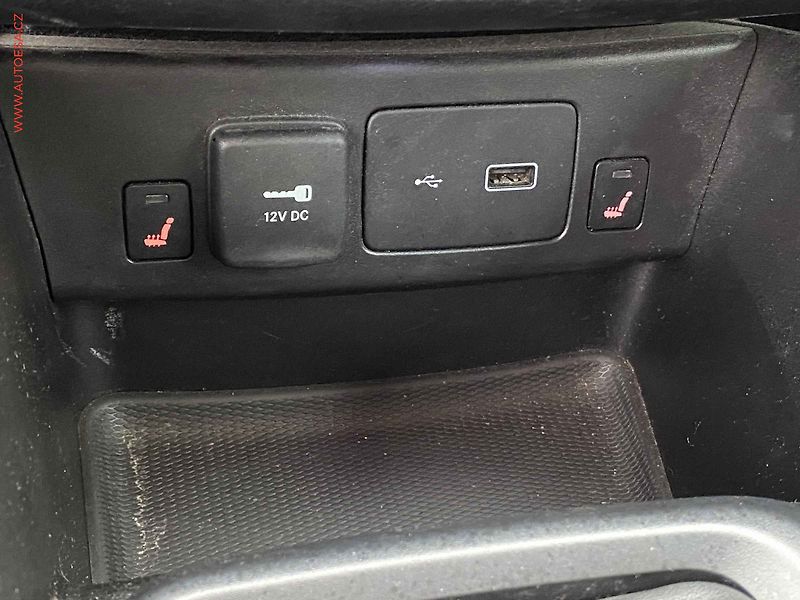 Fiat Tipo (2019) 1.4, +kola - fotka 17 z 19