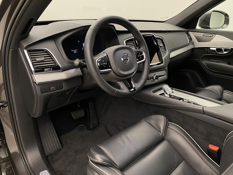 Volvo XC90 B5 AWD BRIGHT PLUS AUT 7míst - fotka 4 z 64
