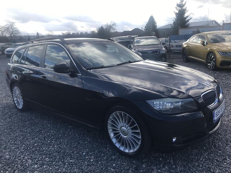 BMW Řada 3 325i 160 KW,MAN,NAVI.... - fotka 3 z 16