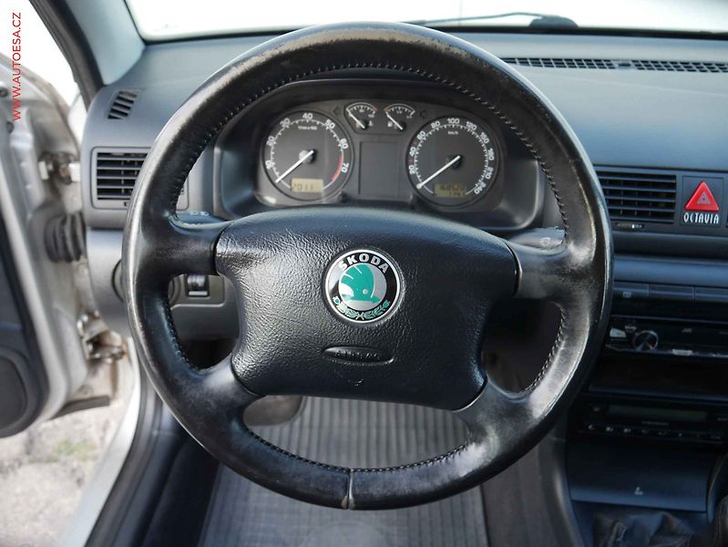 Škoda Octavia (2007) 1.6i, ČR, servis.kniha - fotka 14 z 16