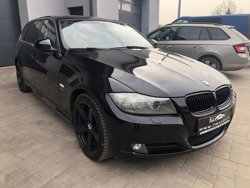 BMW Řada 3 (2010) 330 xDrive 180 kW, automat - fotka 4 z 29