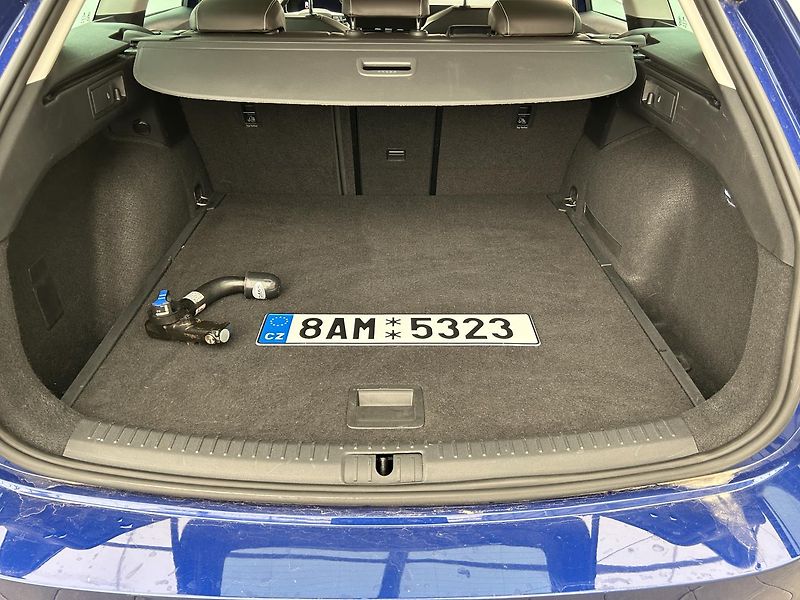 Seat Leon 1.5 TSI - fotka 27 z 29