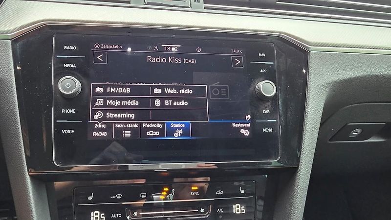 Volkswagen Passat (2023) 2.0 TDI 110kW DSG R-line - fotka 24 z 37