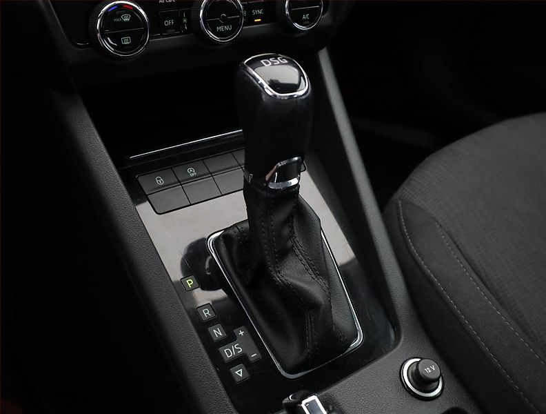 Škoda Octavia (2018) Style 1.8 TSI, Automat - fotka 11 z 19