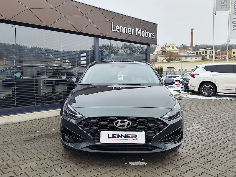 Hyundai i30 1.5 T-GDI/103kW Style DCT - fotka 2 z 33