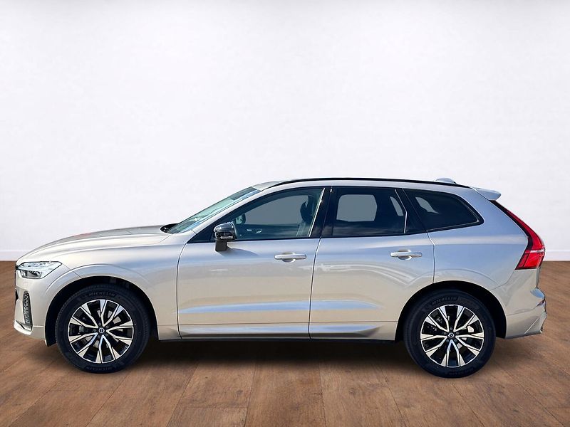 Volvo XC60 PLUS DARK B5, FULL LED - fotka 2 z 24
