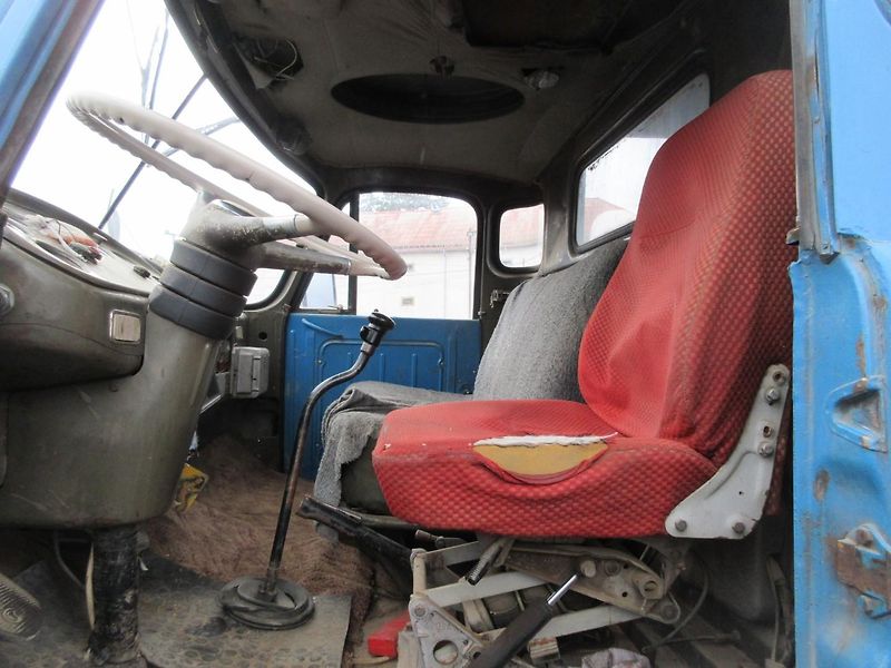 Tatra Ostatní 148 cisternový vůz - fotka 8 z 15