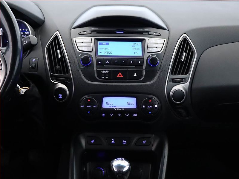 Hyundai ix35 (2014) 2.0 CRDi, 4X4, Serv.kniha - fotka 10 z 16