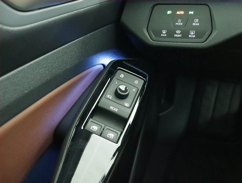 Volkswagen ID.4 (2020) 1st (82 kWh), SoH 92% - fotka 16 z 22