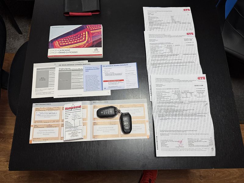 Citroën C4 Picasso (2014) 1.6VTi.88KW,SERVISKA,2SADY KOL - fotka 36 z 42