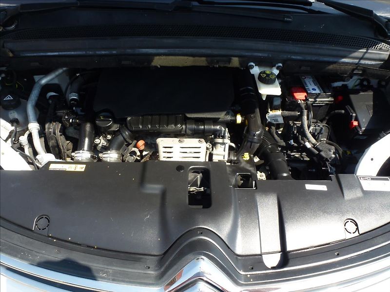 Citroën C4 Picasso 1,2 PureTech 130 S&S MAN6 NAVI - fotka 40 z 56