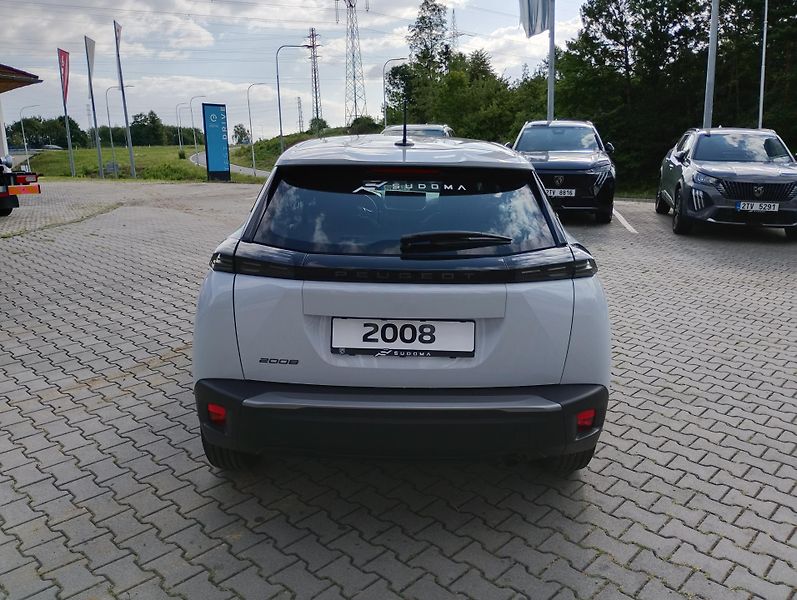 Peugeot 2008 STYLE PureTech 100 S&S MAN6 - fotka 6 z 24