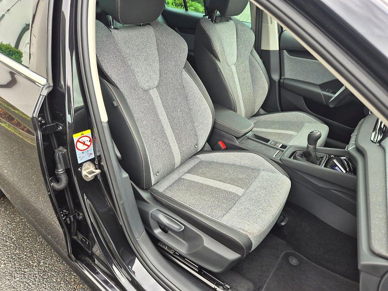 Škoda Octavia (2025) kombi Top Selection 1.5 TSI 11 - fotka 21 z 36