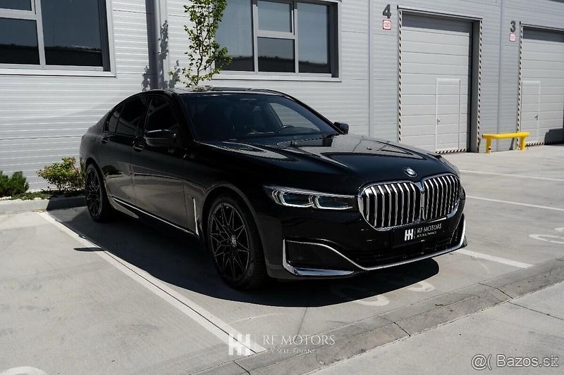 BMW Řada 7 (2020) Řada 7 730d A/T 195kW - fotka 3 z 19