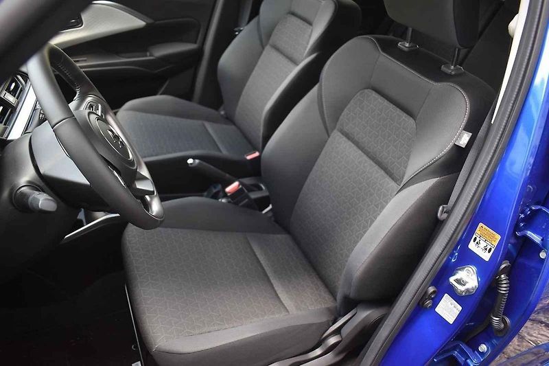Nové Suzuki Swift jsem poprvé zkoušel na silničkách kolem hradu Karlštejn