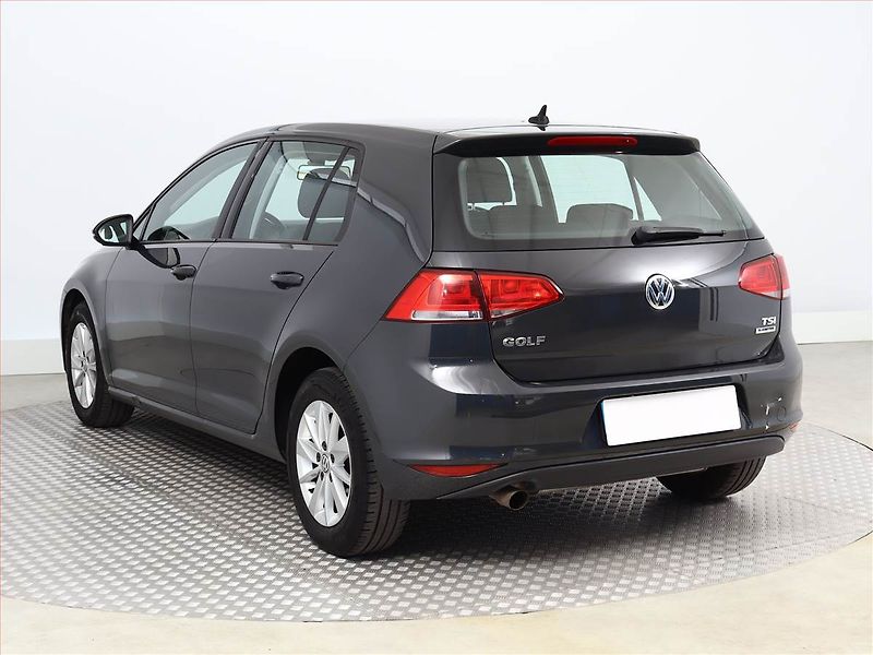 Volkswagen Golf (2016) 1.2 TSI, Tempomat - fotka 4 z 14