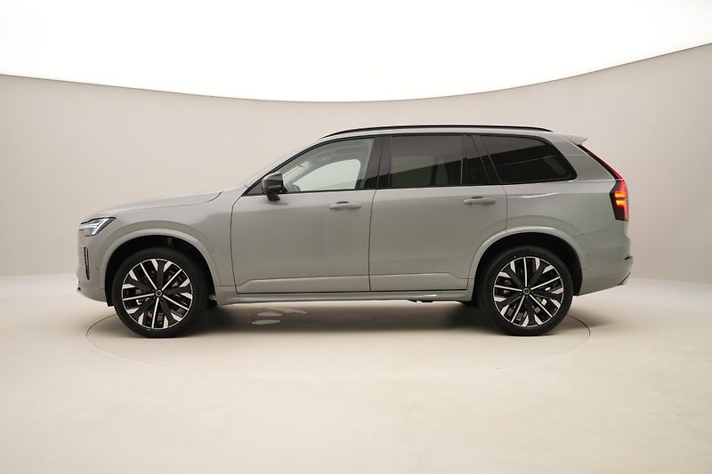 Volvo XC90 (2026) B5 AWD AUT DARK PLUS 7míst - fotka 9 z 69