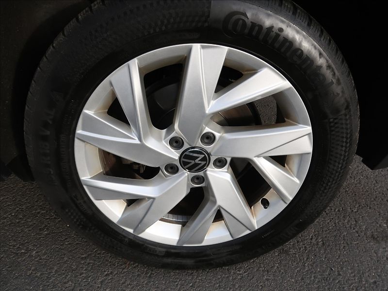 Volkswagen Tiguan 2,0 TDi,110kW,Elegance,ČR,4x4 - fotka 27 z 28
