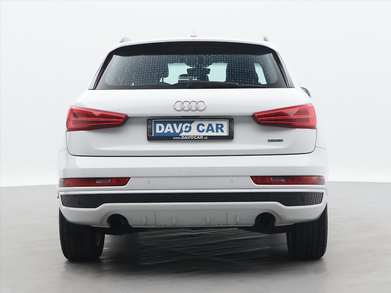 Audi Q3 2,0 TFSI 162kW quattro S-Line - fotka 6 z 37