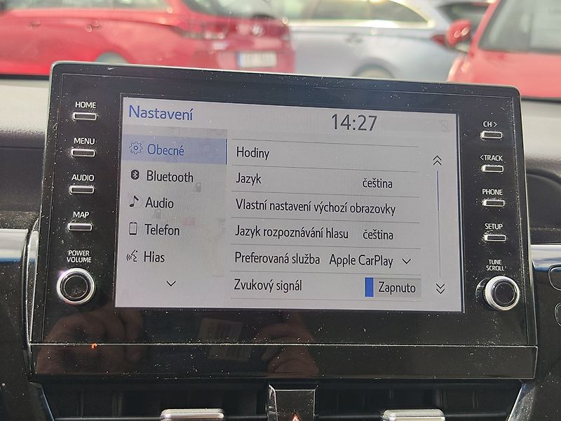 Toyota Camry 2.5 HEV/160kW Executive e-CVT - fotka 19 z 35