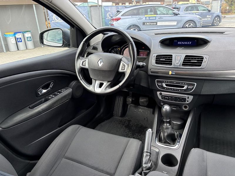 Renault Mégane 1,6i 81kW dig.KLIMA TAŽNÉ    - fotka 12 z 24