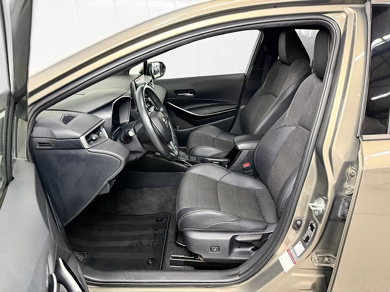 Toyota Corolla 1.8 Hybrid e-CVT COMFORT, ACC, - fotka 10 z 24