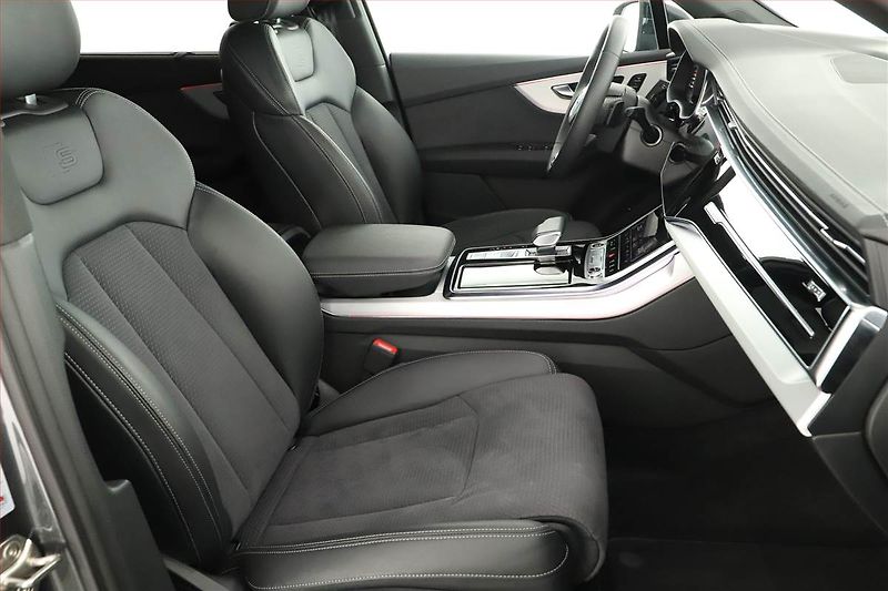 Audi Q7 (2023) 50 TDI - fotka 18 z 20