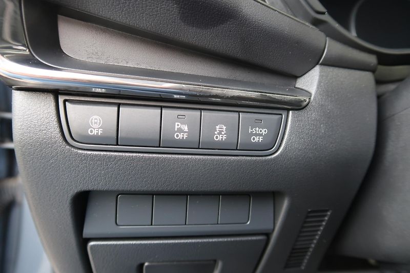 Mazda 3 HB 2,0 G150 AT, Bose,serv.,DPH - fotka 17 z 28
